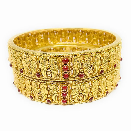 Bangles are a beautiful accessory that can add a touch of elegance and sophistication to any outfit.